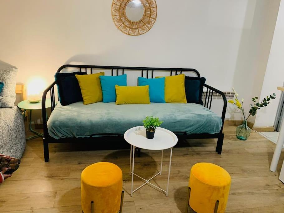 Cocooning Modern Design Studio アヴェーヌ・シュル・エルプ エクステリア 写真